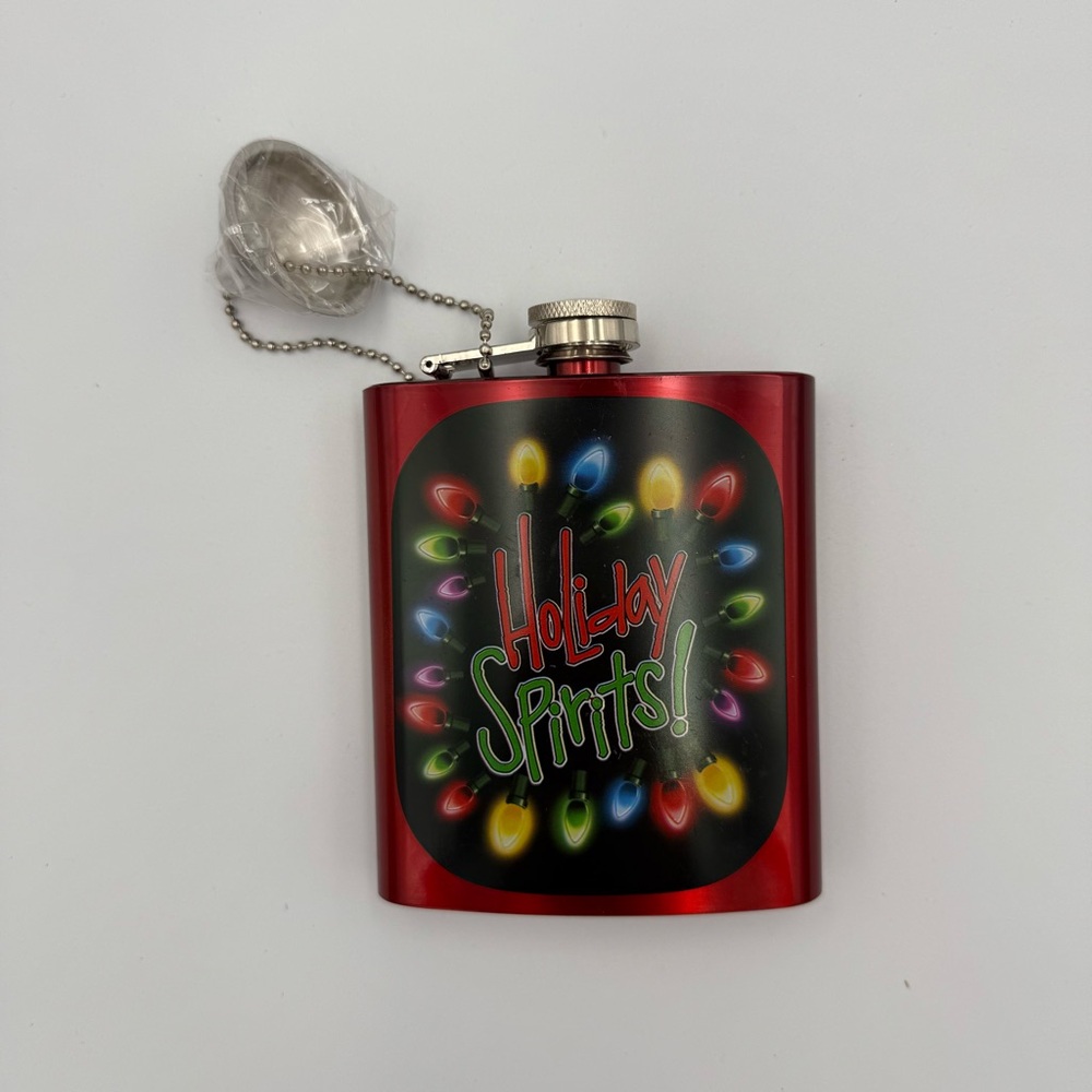 Spoontiques Holiday Spirit Red Stainless Steel 7 oz‎ Christmas Liquor Flask Flaw